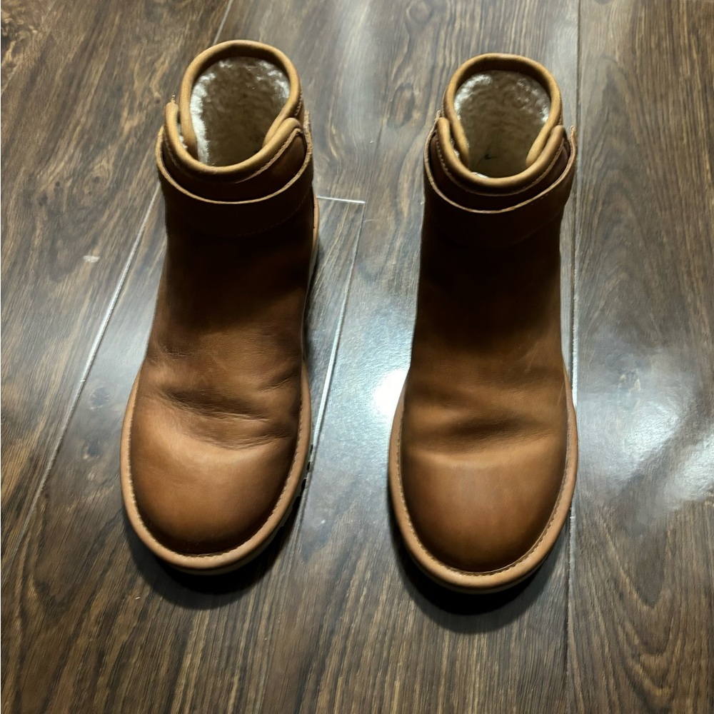 Ugg Suede Boots